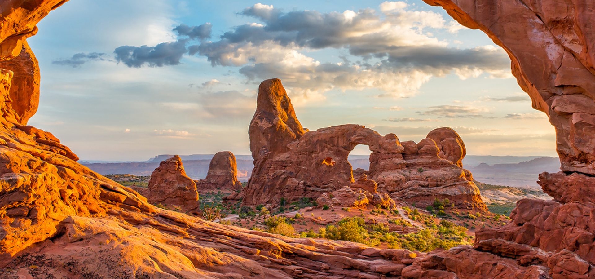 Rocky Mountains to Arches and Canyonlands with Rocky Mountaineer